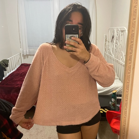 I bought it then realized that I already have too many sweaters like this one - Picture 1 of 5